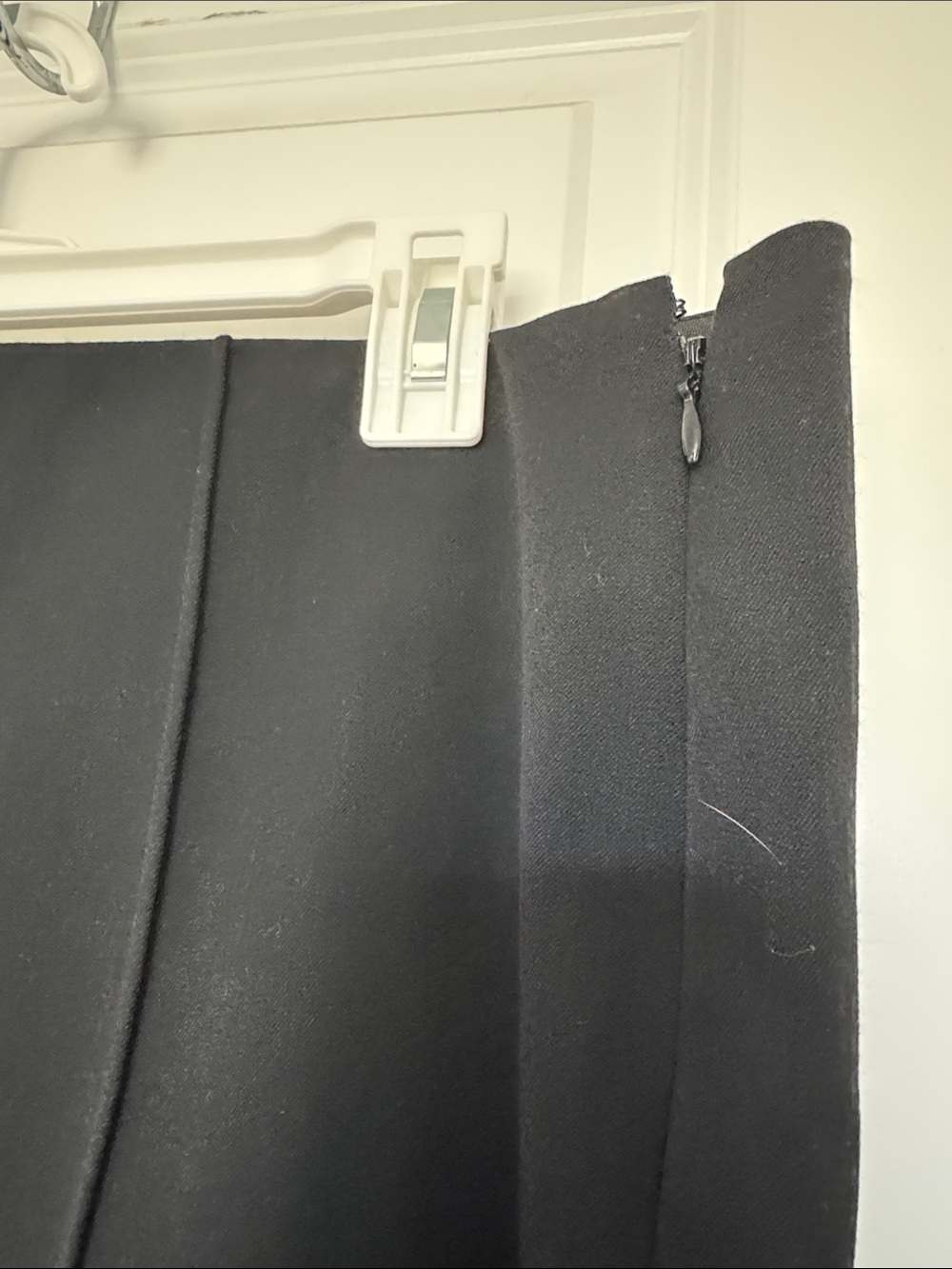 Vince Camuto Black Tailored Dress Pants - Picture 4 of 5